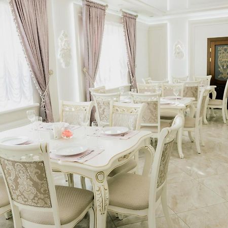 Port Royal Otel Tulchyn Dış mekan fotoğraf