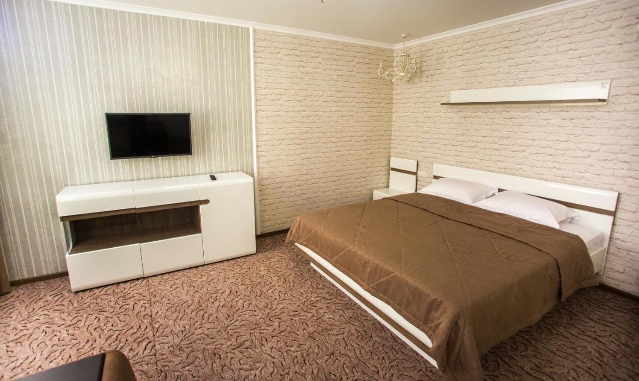 Port Royal Otel Tulchyn Dış mekan fotoğraf